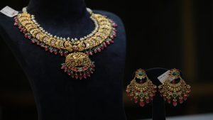 Lesen Sie mehr über den Artikel Choosing the Perfect Gold Jewelry Gift in Allen, TX