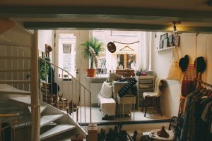 Lesen Sie mehr über den Artikel Finding the Perfect Sparkle: Jewelry Store Locations